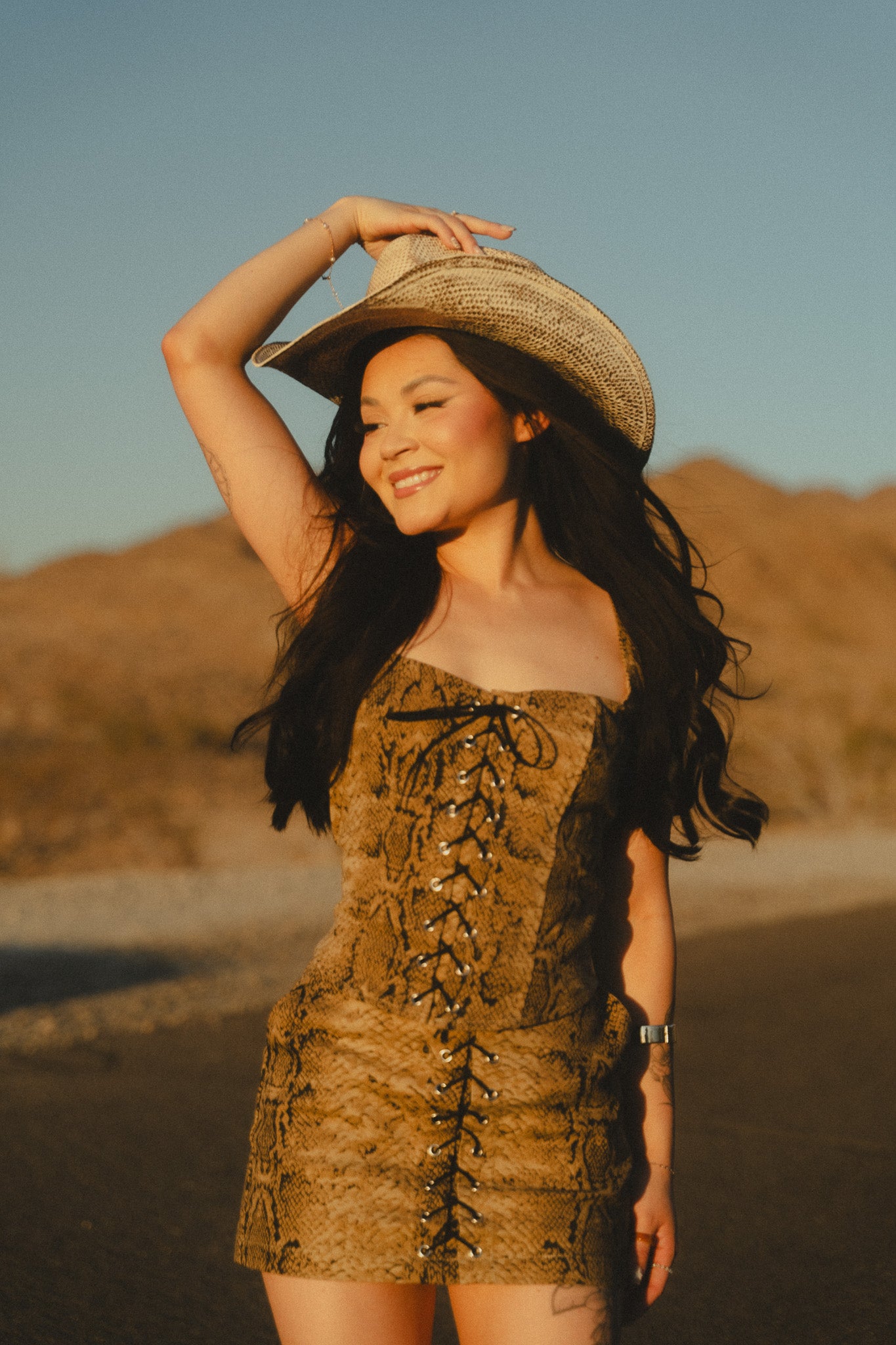 SAND DUNE LACE UP TOP