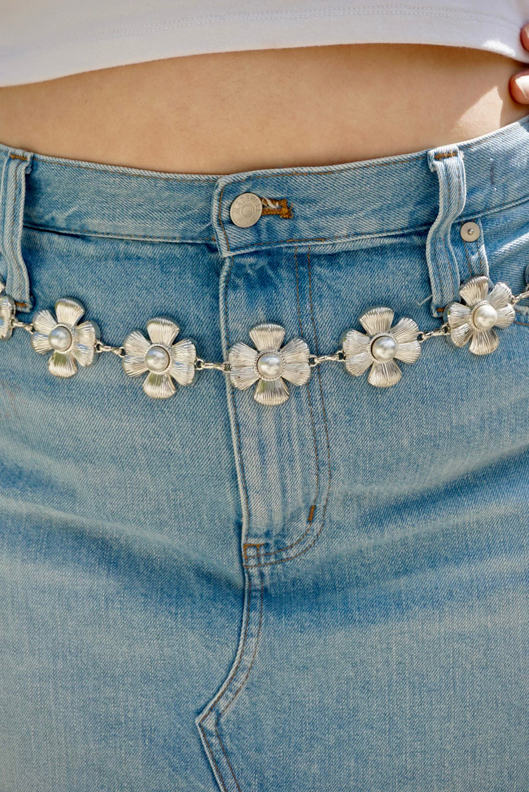 Floral Pearl Crest Chain Belt - Plus