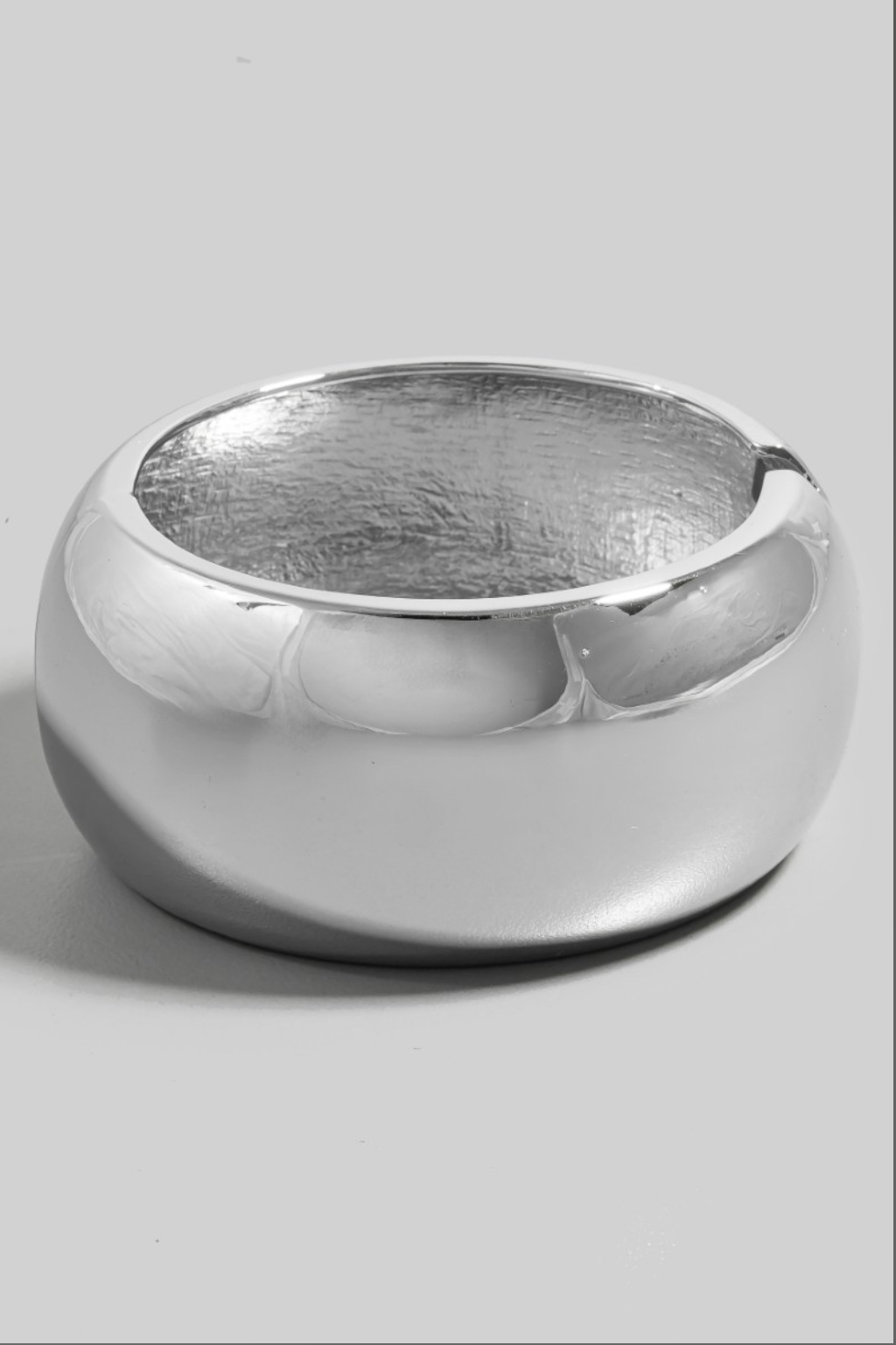 LUNA TIDE CHUNKY BANGLE