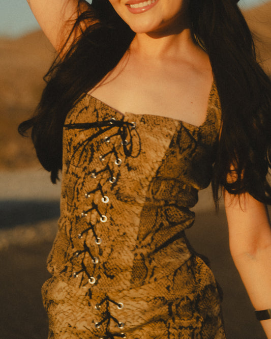 SAND DUNE LACE UP TOP