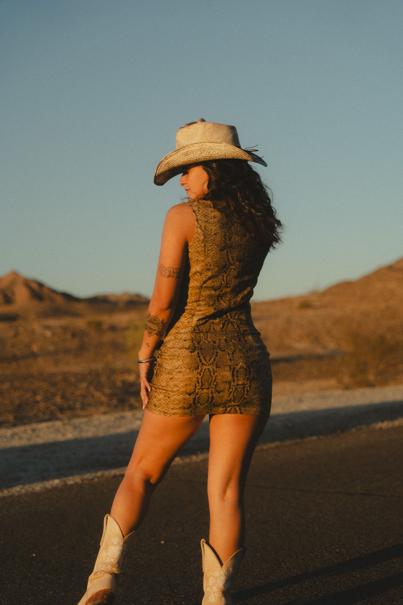 SAND DUNE LACE-UP SKIRT