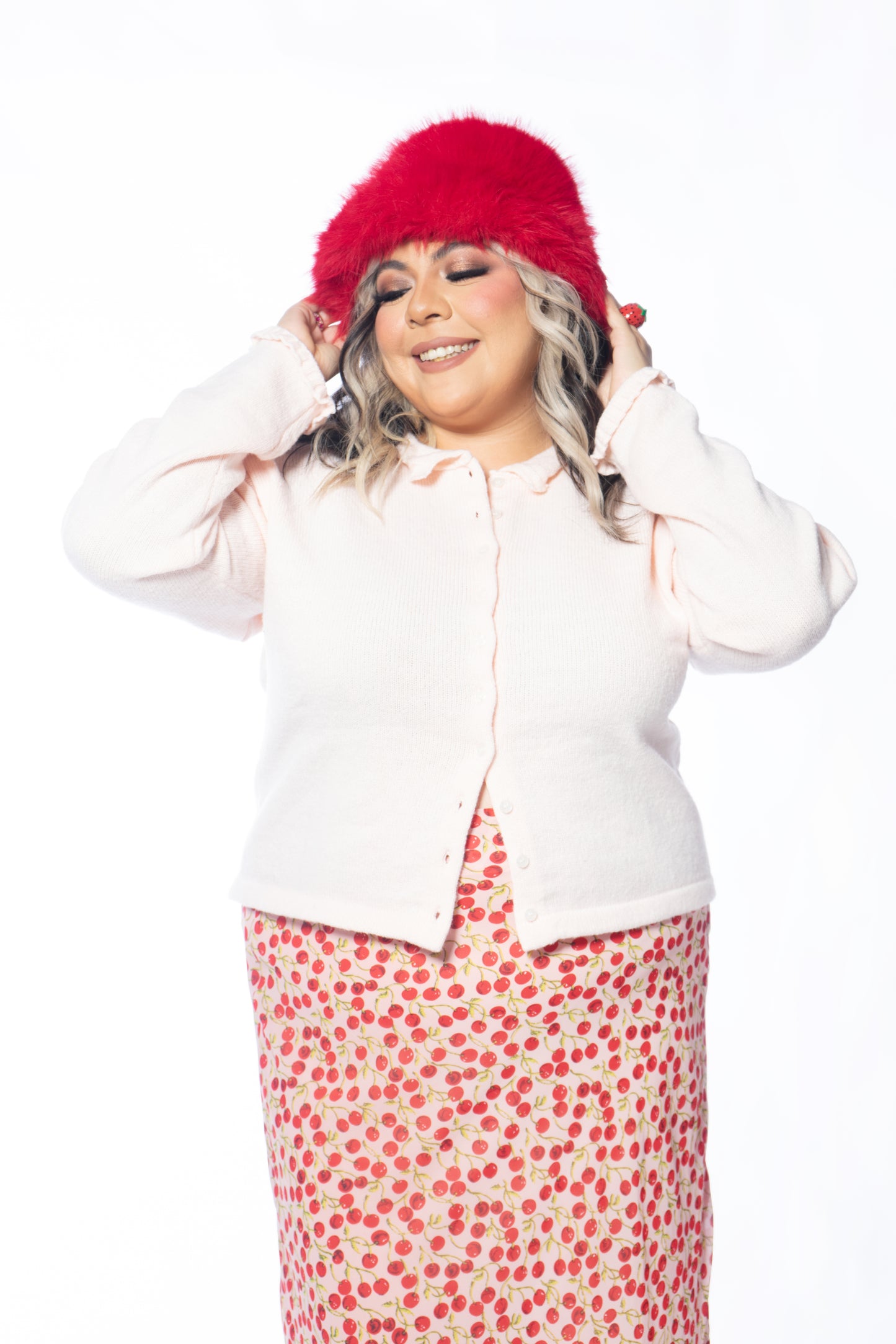 Reneé Fluffy Bucket Hat