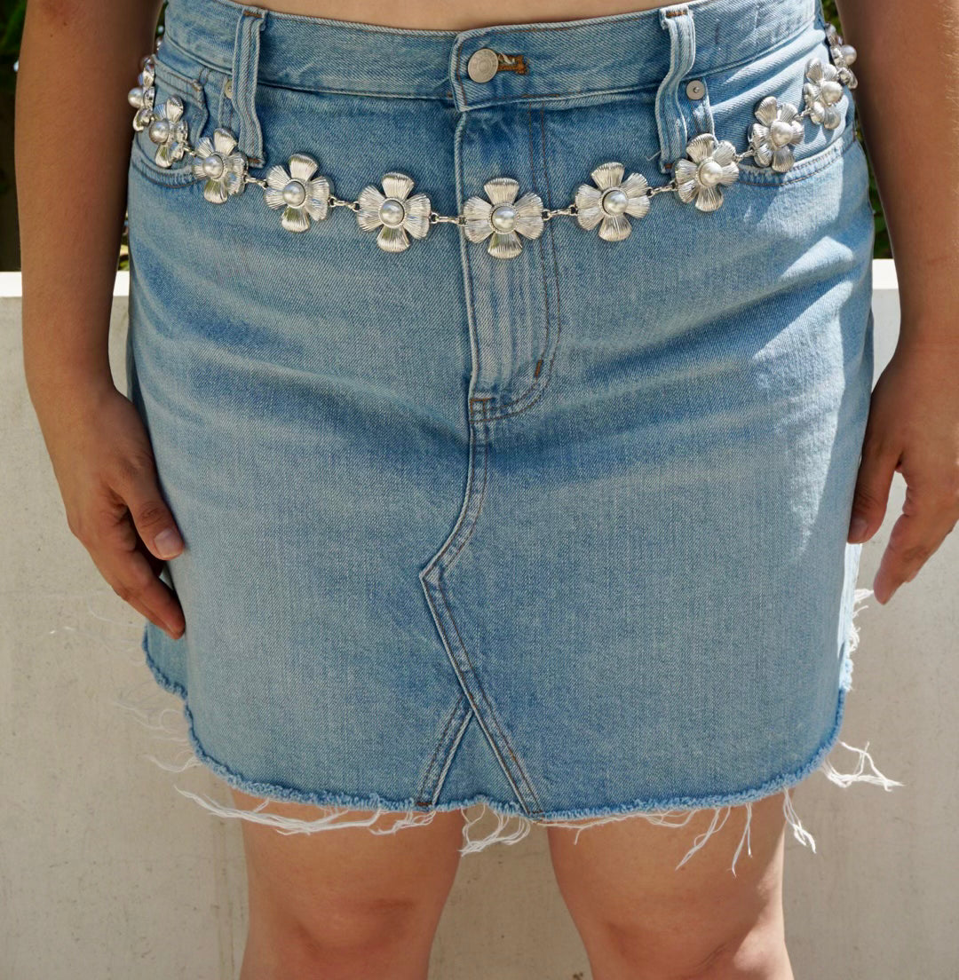 Floral Pearl Crest Chain Belt - Plus