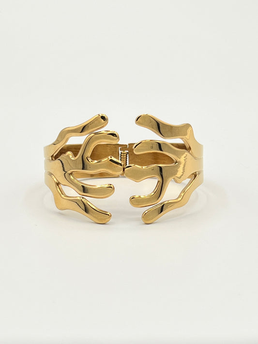 CORAL COAST HINGE CUFF